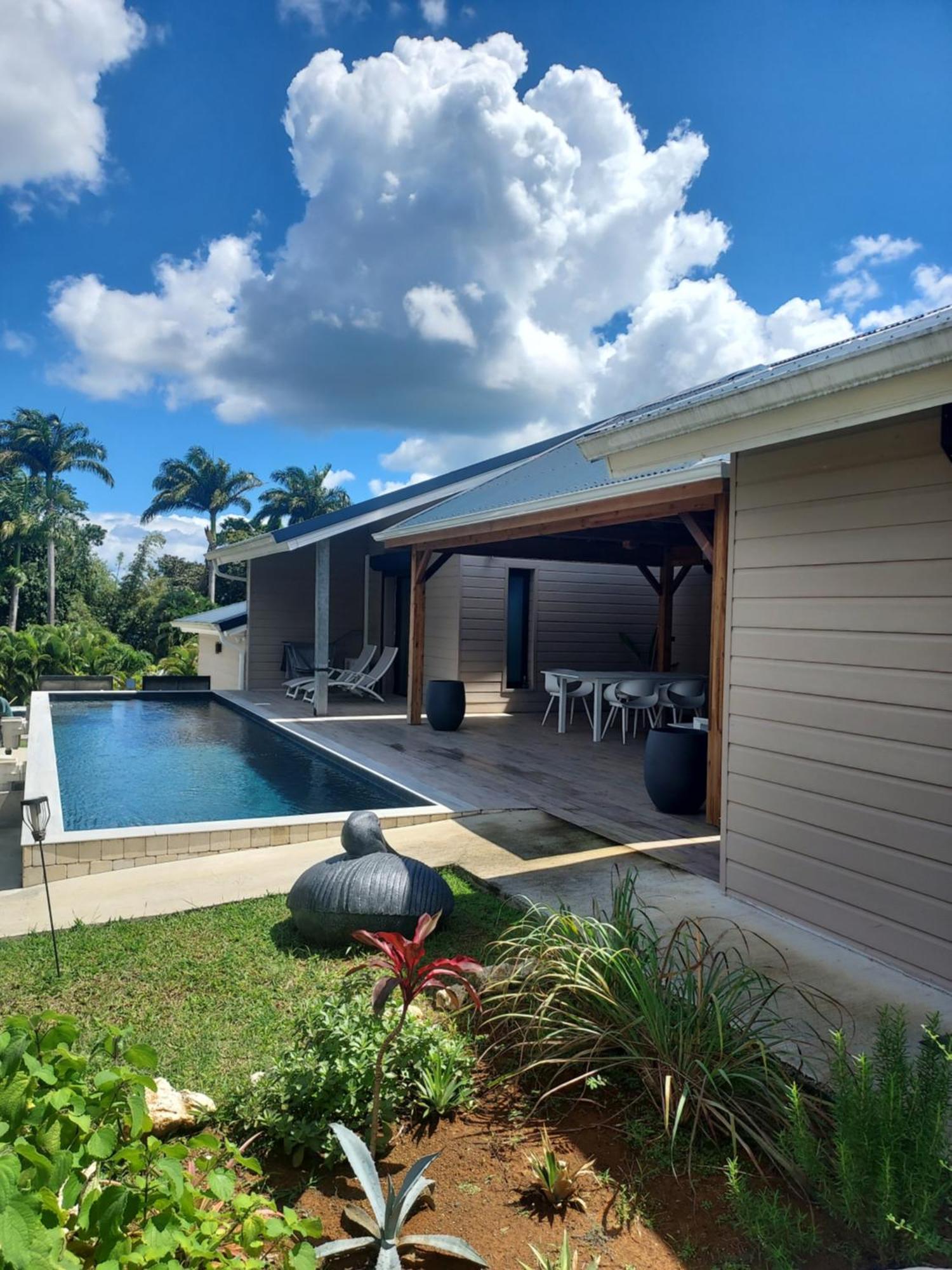 Le Petit Paradis Sainte-Rose Exterior photo